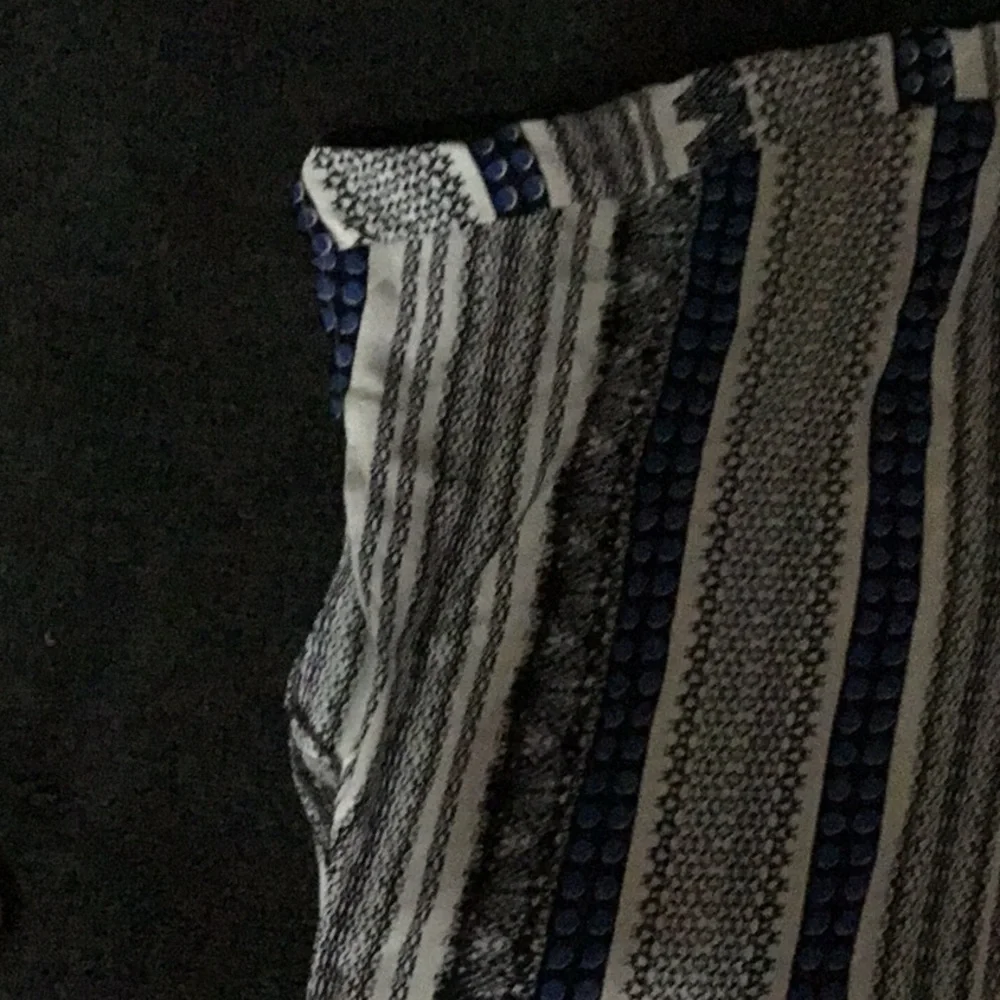 Blouse - Picture 2 of 4